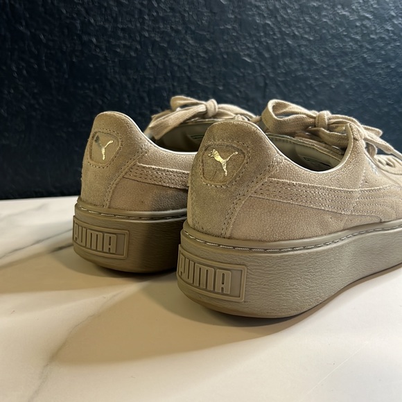 Puma Platform Sneaker Grey Silver Accents - Picture 4 of 7